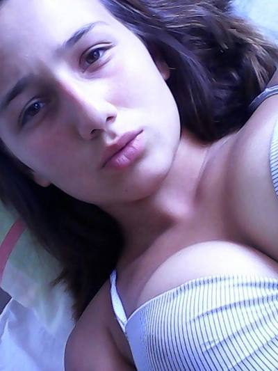 Local District Of Columbia Profile: Rylee (19) | Older Men Welcome