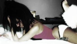 Clarissa, 20 in Nevada | Younger Adult Woman, Older Men