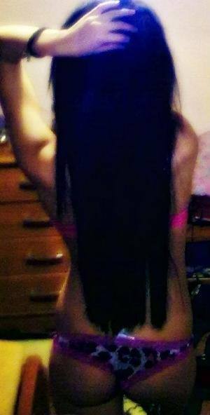 Meet Dana from Florida (24) | Discreet Adult Dating