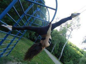 Ariel, 25 in New York | Younger Adult Woman, Older Men