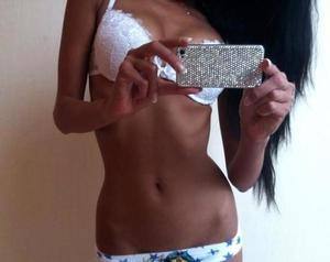 Annalise (21) from District Of Columbia | Private Casual Meetup Profile