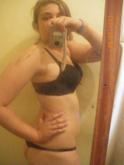 Lilly (28) in Wisconsin | Casual Dating with Older Men
