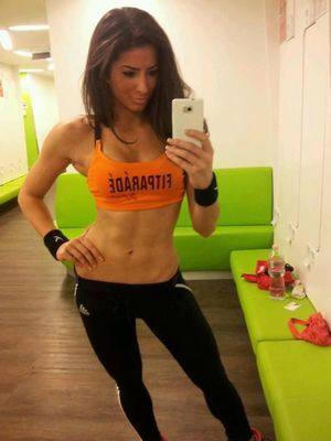 Dara (22) in British Colombia | No-Strings Adult Dating