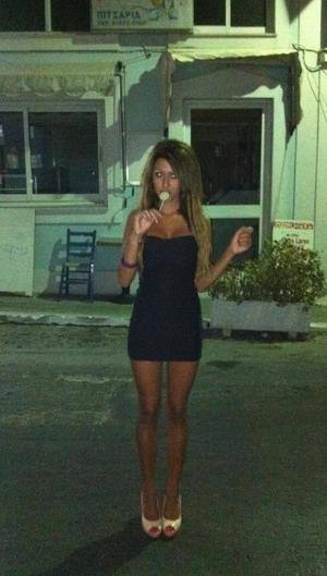 Meet Perla from Pennsylvania (21) | Discreet Adult Dating