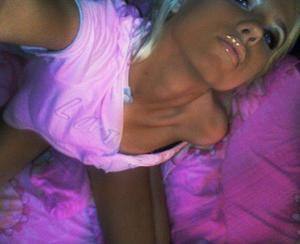 Shauna, 26, New York | Younger Adult Woman Seeking Older Men