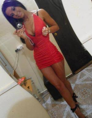 Meet Cecilia (20) | Illinois Adult Dating Profile