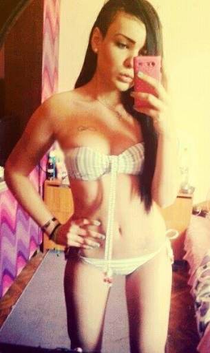 Photo of Mia (27) from Pennsylvania dating profile