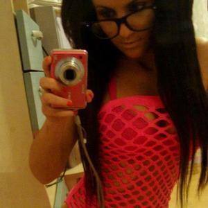 Janessa, 24 from Kentucky | Older Men and Younger Women Dating