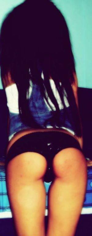 Chaya (23) in Alberta | No-Strings Adult Dating