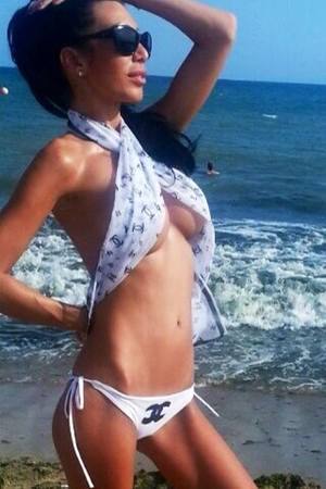 Jenny, 30, Missouri | Flirty Adult Profile for Older Men