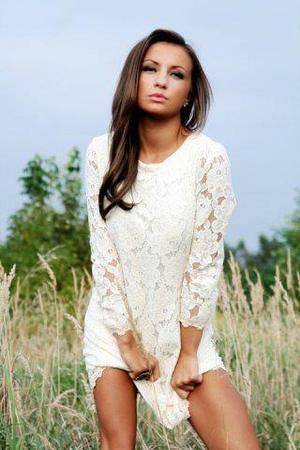 Adrienne (18), Texas | Local Discreet Adult Connection