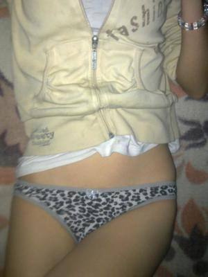 Meet Melina from California (21) | Discreet Adult Dating