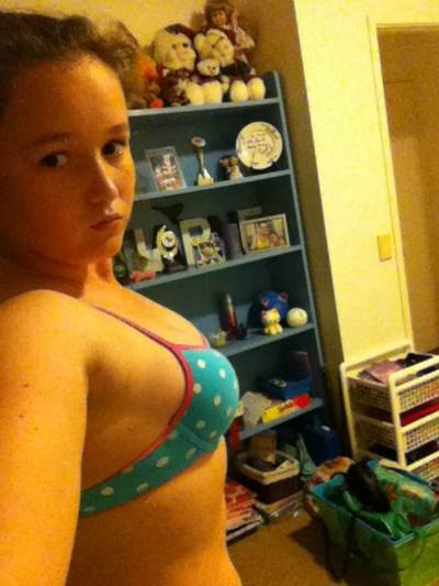 Tawnya from Bowmansville, Pennsylvania is looking for adult webcam chat