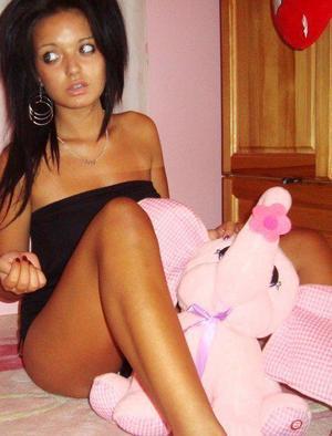 Kaylin from Wisconsin is looking for adult webcam chat
