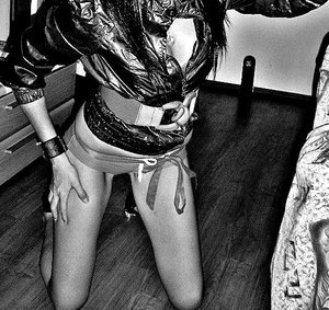 Escorts like Linda are down to fuck you now!
