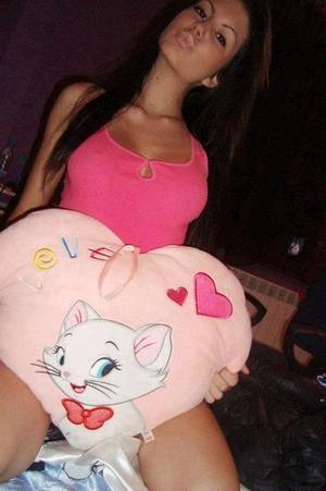 Looking for local cheaters? Take Brooke from Minnesota home with you