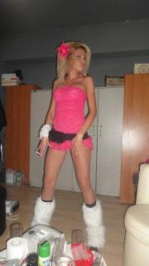 Georgette from Livingston, Tennessee is looking for adult webcam chat