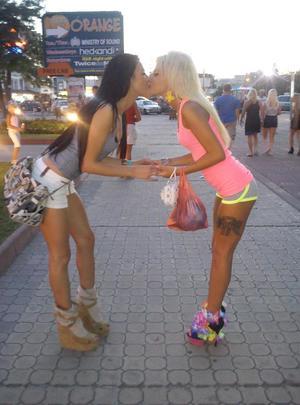 Fernanda is a cheater looking for a guy like you!