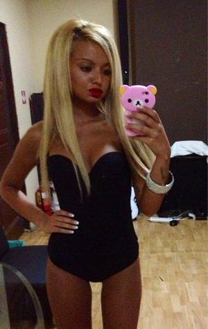 Mia is a cheater looking for a guy like you!
