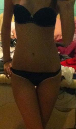 Idella from Hazleton, Indiana is looking for adult webcam chat