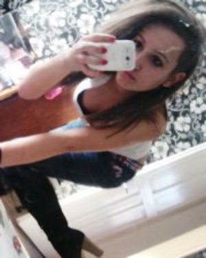 Kenya from California is looking for adult webcam chat
