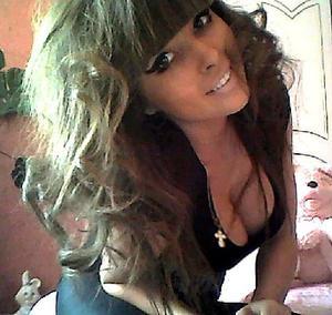 Meet local singles like Sherry from Hawaii who want to fuck tonight