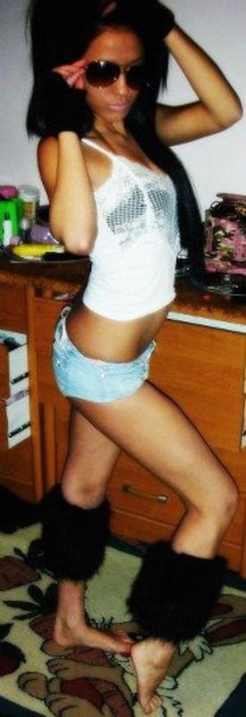 Jennell from Marrero, Louisiana is looking for adult webcam chat