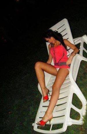 Hollie from Nevada is looking for adult webcam chat