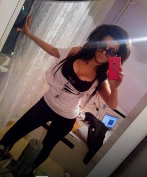 Laurice from Hallsville, Texas is looking for adult webcam chat