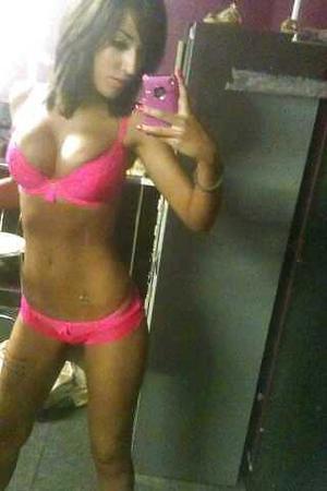Looking for girls down to fuck? Susana from Hawaii is your girl