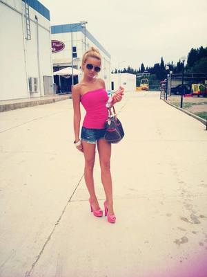 Looking for girls down to fuck? Selena from Tennessee is your girl