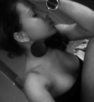 Escorts like Yuliana are down to fuck you now!