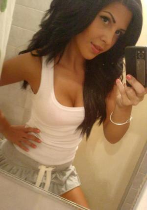 Mariah from Louisiana is looking for adult webcam chat