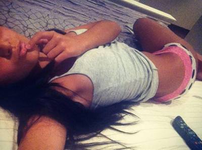 Vada from Bellaire, Texas is looking for adult webcam chat