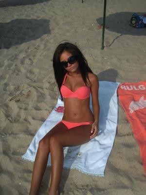 Dominique is a cheater looking for a guy like you!