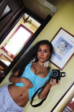 Meet local singles like Camilla from Texas who want to fuck tonight