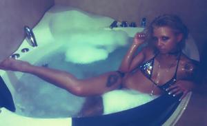 Meet local singles like Scarlett from Washington who want to fuck tonight