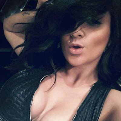 Looking for local cheaters? Take Genevieve from Massachusetts home with you