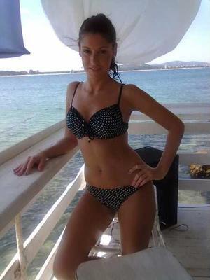 Meet local singles like Carly from Ontario who want to fuck tonight