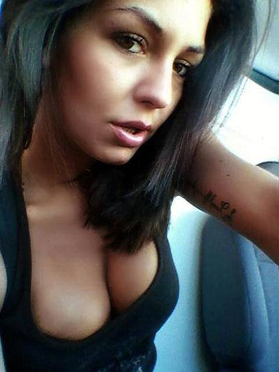 Looking for local cheaters? Take Julia from Missouri home with you