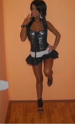 Looking for girls down to fuck? Vivian from Connecticut is your girl