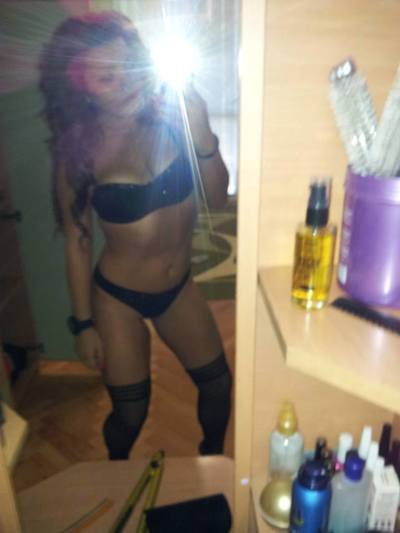 Mina is a cheater looking for a guy like you!