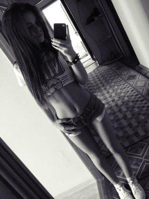 Carole from Adamsville, Rhode Island is looking for adult webcam chat