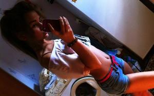 Leoma from  is looking for adult webcam chat