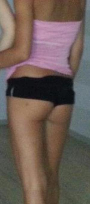 Meet local singles like Nelida from Maunawili, Hawaii who want to fuck tonight