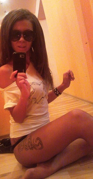 Escorts like Rachael are down to fuck you now!