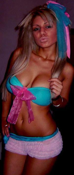 Aubrey from Arizona is the best local fuck buddy you can ever find