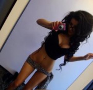 Mollie from Oklahoma is looking for adult webcam chat