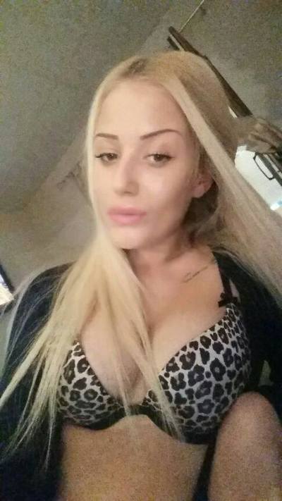 Looking for girls down to fuck? Ashlee from Arizona is your girl