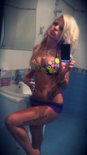Meet local singles like Theresa from Illinois who want to fuck tonight